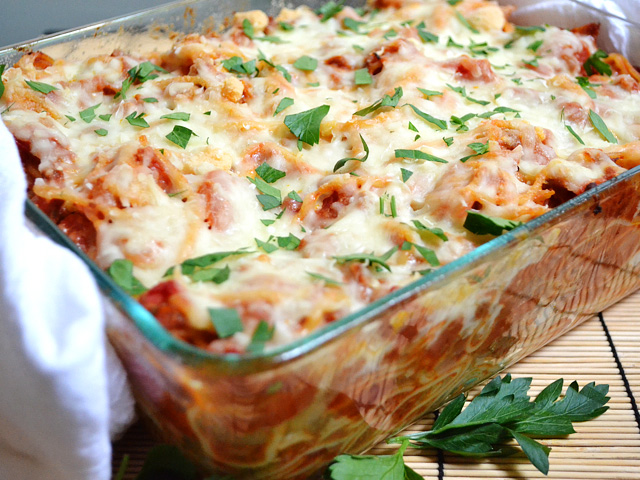 Baked Noodles and Cottage Cheese Casserole