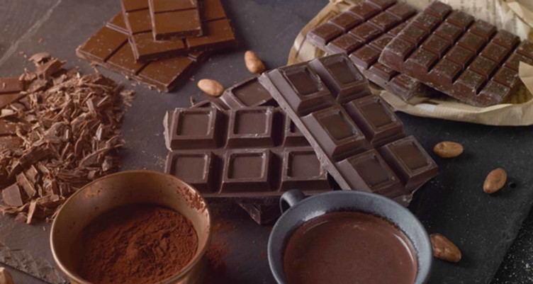 6 Health Benefits Of Dark Chocolate